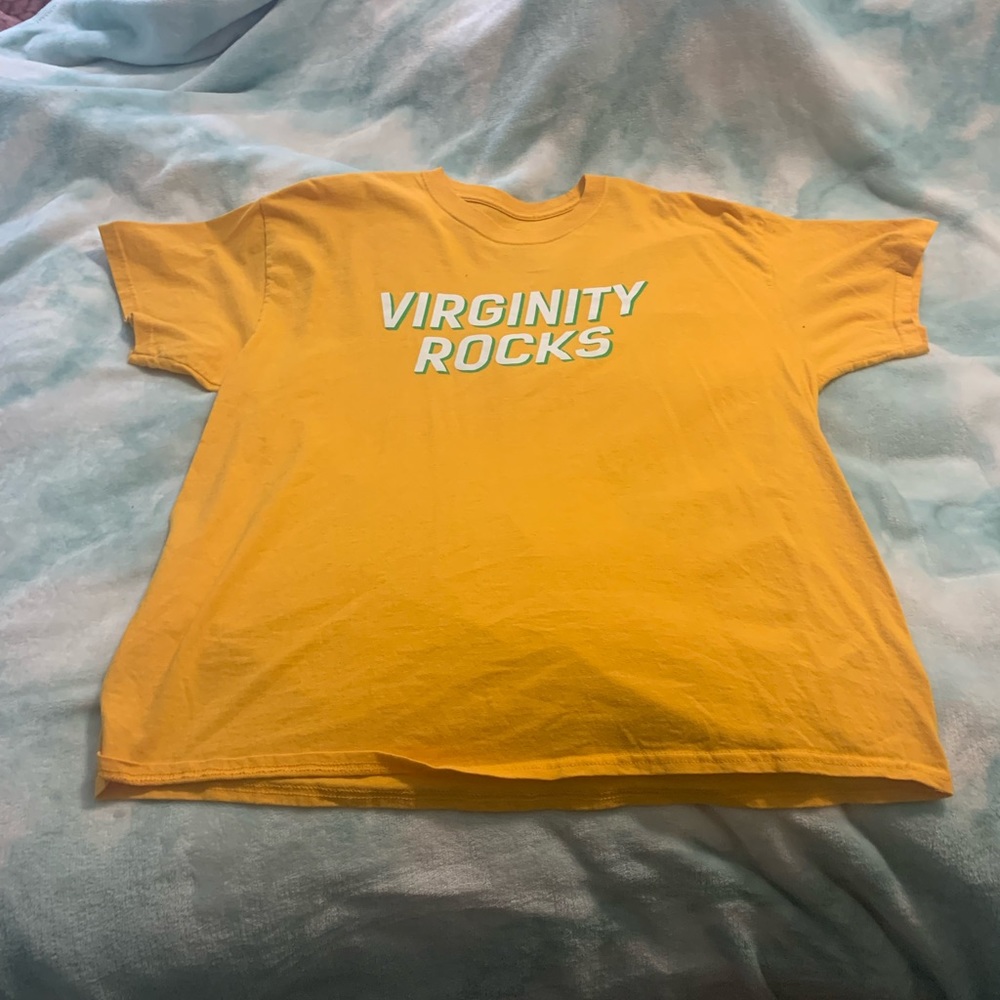Yellow t-shirt